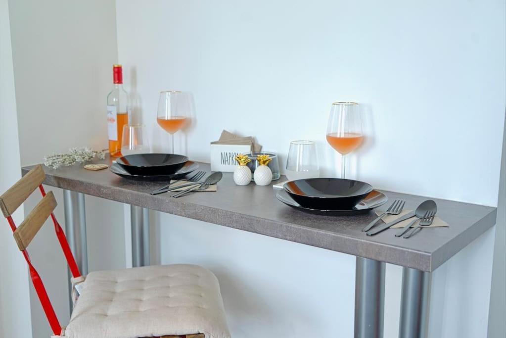 Cozy 1-Bedroom Flat In The Very Center Of София Экстерьер фото
